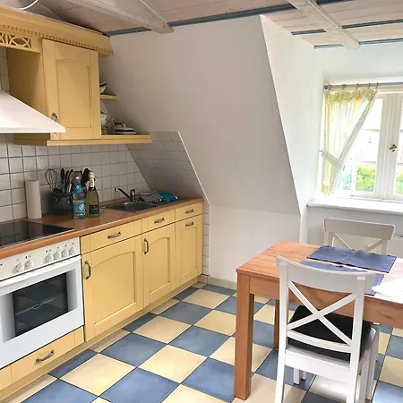 Friesenhof, Haus Hafis 8 * نيبل